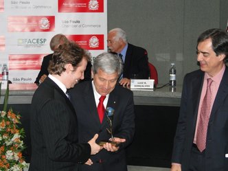 Apis Flora recebe o Prêmio Exporta São Paulo